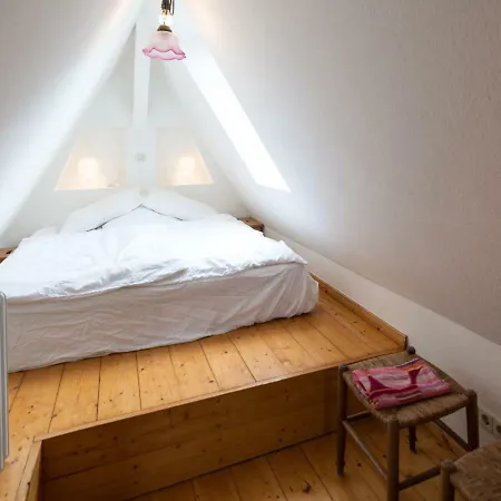 Kanalvilla - Urlaub Am Nord-ostseekanal - Zwei Im Angebot- Eine Im Dachgeschoss Und Eine Mit Garten アパート *