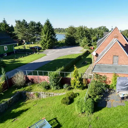 Kanalvilla - Urlaub Am Nord-ostseekanal - Zwei Im Angebot- Eine Im Dachgeschoss Und Eine Mit Garten Διαμέρισμα *