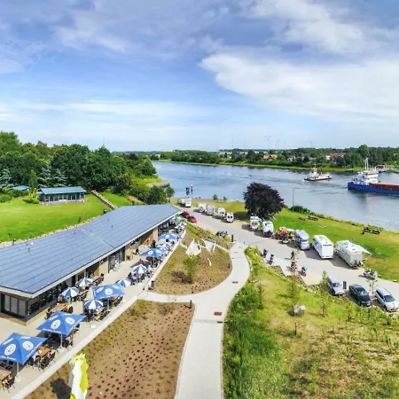 Kanalvilla - Urlaub Am Nord-ostseekanal - Zwei Im Angebot- Eine Im Dachgeschoss Und Eine Mit Garten アパート *